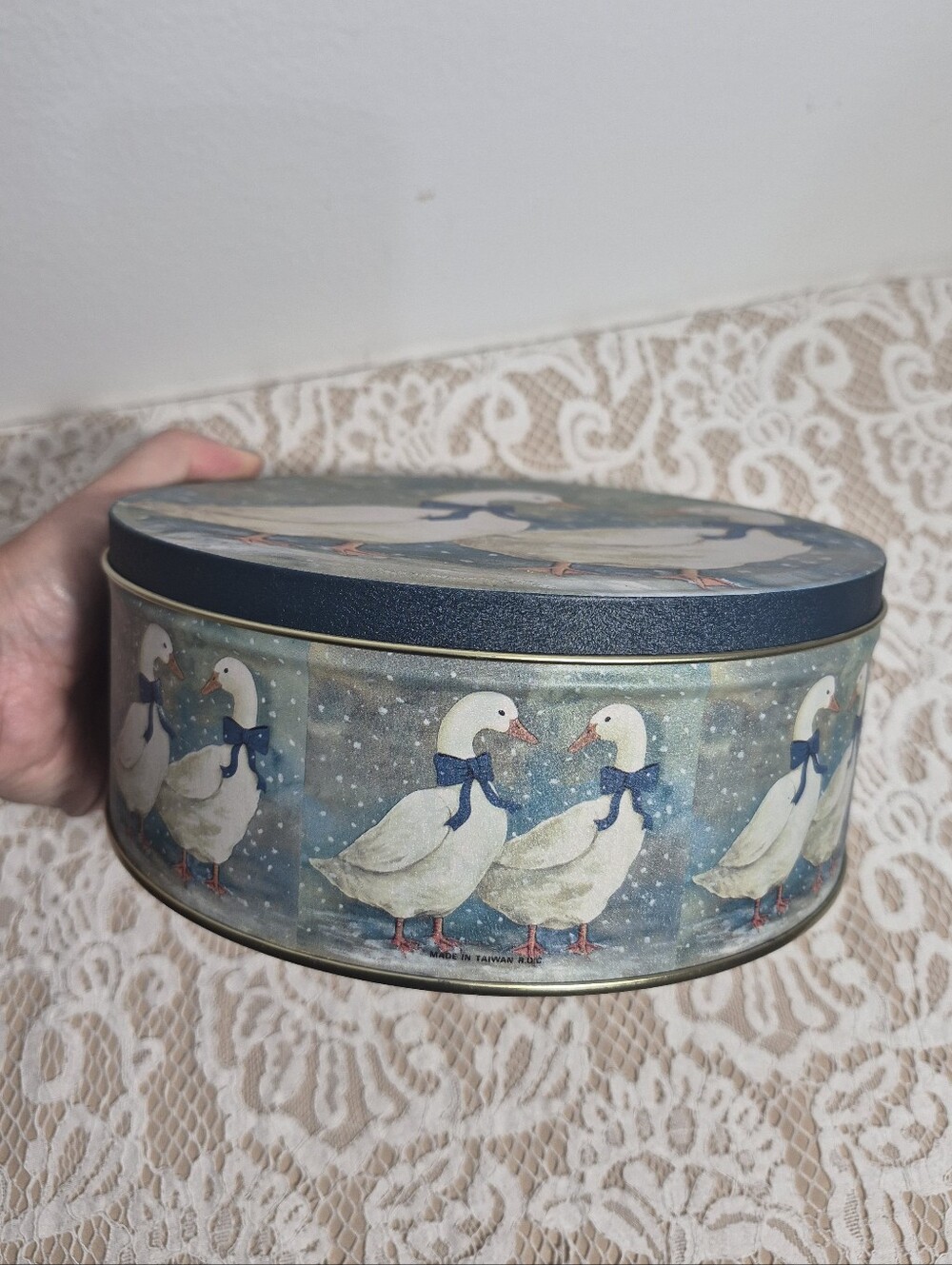 Goose Nesting Tins - Picture 5 of 12